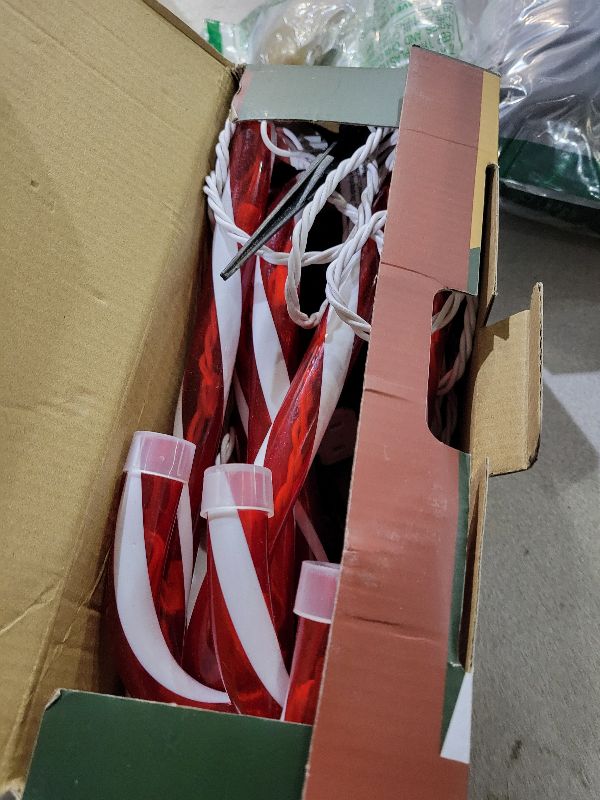 Photo 1 of 10" Christmas Candy Cane Lights (10PCS) for Landscape Decoration,Red & White Pathway Makers Lights (Include Stakes)