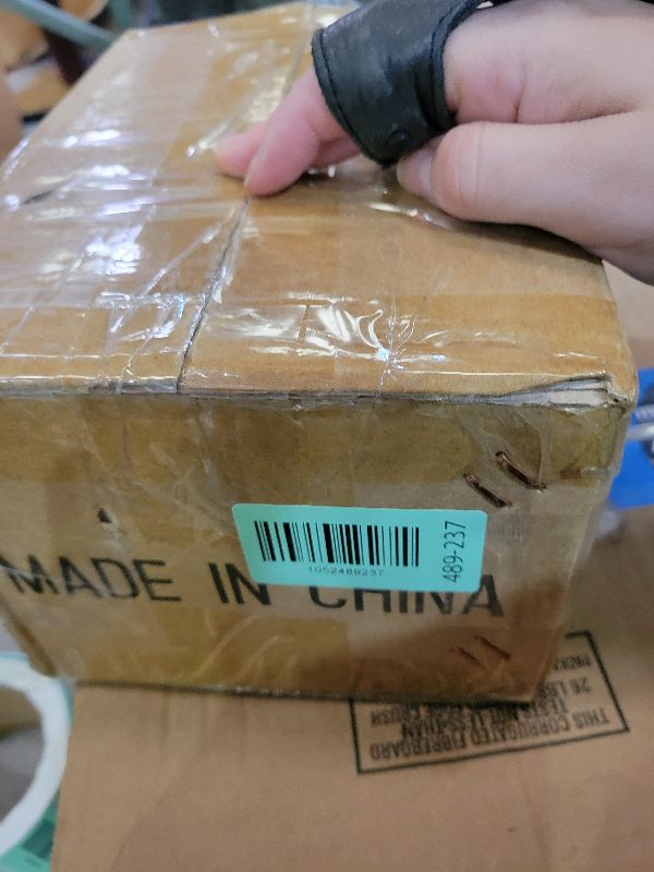 Photo 1 of 60 Amp Single Phase, 3 Wire, Solid Neutral, 2 Spaces and 4 Circuits Outdoor Circuit Breaker Enclosure(9.5 x 6 x 5 inches)