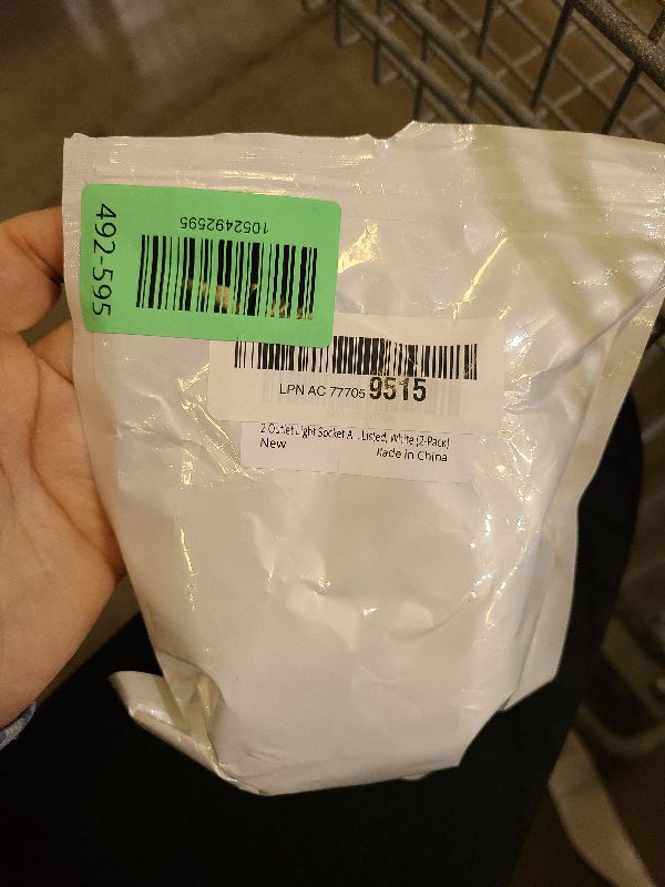 Photo 1 of 2-Pack E26 Light Socket Adapter - Converts Medium Screw Socket to Two Outlets With Pull Chain Switch - UL Listed, White