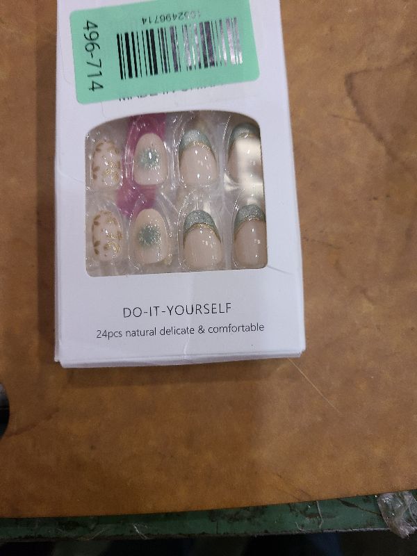 Photo 1 of 24Pcs Green French Tip Press on Nails Short Almond Fake Nails Gold Flowers with Glitter Designs Full Cover Cute Stick on Nails Spring Summer Flower False Nails for Women Girls Acrylic Nail Salon DIY