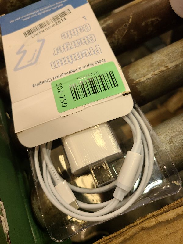 Photo 1 of ???? ???????? Apple Watch Charger,2-in-1 USB C Cable for iWatch & iPhone,6FT Fast Charging Cable with 20W Fast Wall Charger for Apple Watch Series 10/9/8/7/6/5/SE & iPhone14/13/12/AirPods