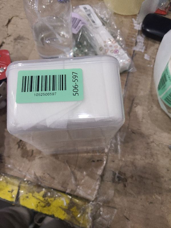 Photo 1 of 1000 PCS Thin Makeup Facial Cotton Pads, Square Facial Lips Eyes Makeup Remover Pads, Nails Polish Remover Cotton Pads, Non-Woven, Soft, Lint Free