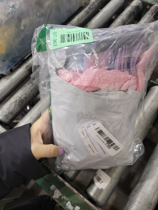 Photo 1 of 20Pcs Four Ever a Princess 4th Birthday Gift Bags, Princess Party Favor Non-woven Bags Castle Candy Goodie Bag Pink Princess Gift Bag for Girl Birthday Party Supplies