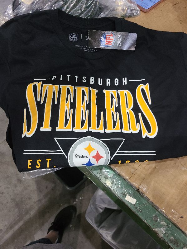 Photo 1 of  NFL Mens X NFL Established Retro - Adult Short Sleeve Fan Tee for Men & Women - Officially Licensed L