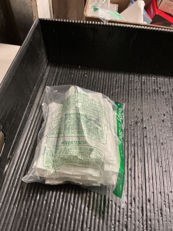 Photo 1 of 100 Pack 3ml Syringes with Needle, 22 Ga 1.0 inch Needle Luer Lock Syringe, Individually Sealed Wrapped, for Scientific Labs, Measuring Liquid, Feeding Small Animals, Dispensing, Applicator, Watering.