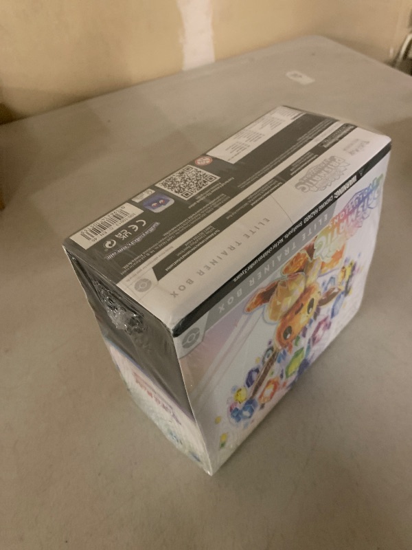 Photo 1 of Pokemon TCG: Scarlet & Violet—Prismatic Evolutions Elite Trainer Box