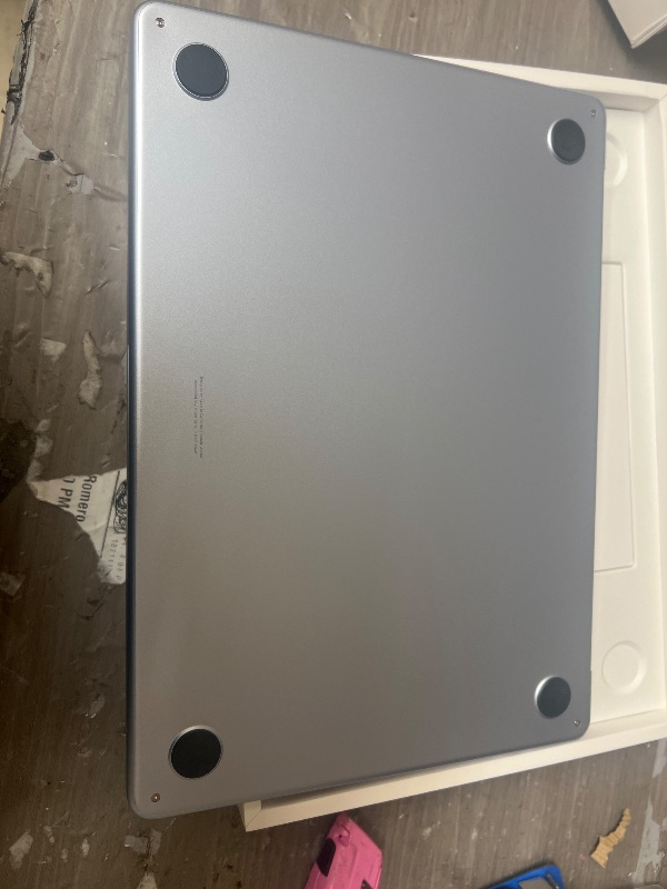 Photo 1 of Apple 2025 MacBook Air 13-inch Laptop with M4 chip: Built for Apple Intelligence, 13.6-inch Liquid Retina Display, 24GB Unified Memory, 512GB SSD Storage, 12MP Center Stage Camera, Touch ID; Sky Blue