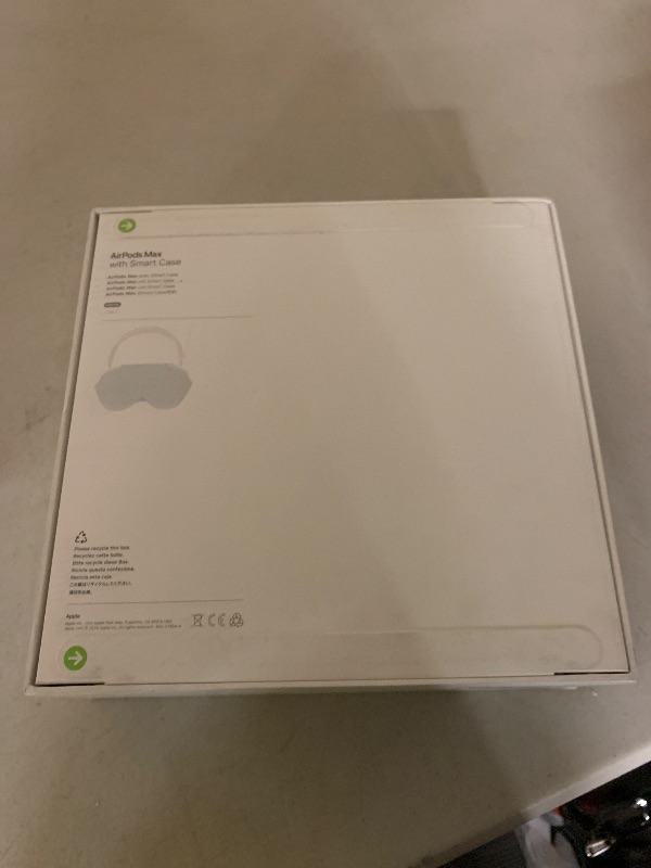 Photo 1 of Apple AirPods Max Wireless Over-Ear Headphones, Pro-Level Active Noise Cancellation, Transparency Mode, Personalized Spatial Audio, USB-C Charging, Bluetooth Headphones for iPhone - Starlight
