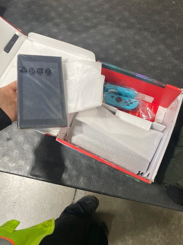 Photo 1 of SCREEN IS CRACKED**MISSING PIECES**SELLING FOR PARTS ONLY-------------------------------------**Nintendo Switch 1 System