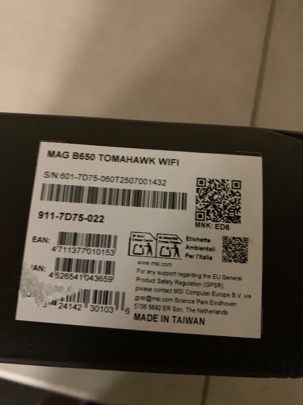 Photo 1 of MSI MAG B650 Tomahawk WiFi Gaming Motherboard (AMD Ryzen 9000/8000/7000 Series Processors, AM5, DDR5, PCIe 4.0, M.2, SATA 6Gb/s, USB 3.2 Gen 2, HDMI/DP, Wi-Fi 6E, Bluetooth 5.3, 2.5Gbps LAN, ATX)