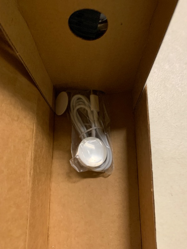 Photo 1 of Apple Watch Ultra 2 [GPS + Cellular, 49mm] - Titanium Case with Blue Ocean Band, One Size (Renewed)