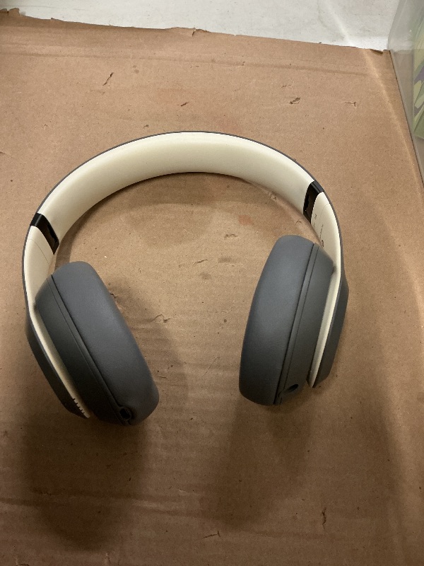 Photo 1 of Beats Studio Pro - Premium Wireless Over-Ear Headphones- Up to 40-Hour Battery Life, Active Noise Cancelling, USB-C Lossless Audio, Apple & Android Compatible - Amazon Exclusive Sand Gray