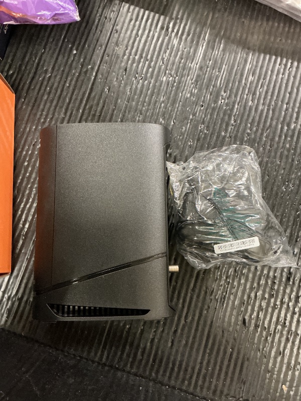 Photo 1 of Arris (G20) - Cable Modem Router Combo - Fast DOCSIS 3.1 Multi-Gigabit WiFi 6 (AX3000), Approved for Comcast Xfinity, Cox, Spectrum & More, 1.0 Gbps Max Speeds, Next-Generation Upload Optimized