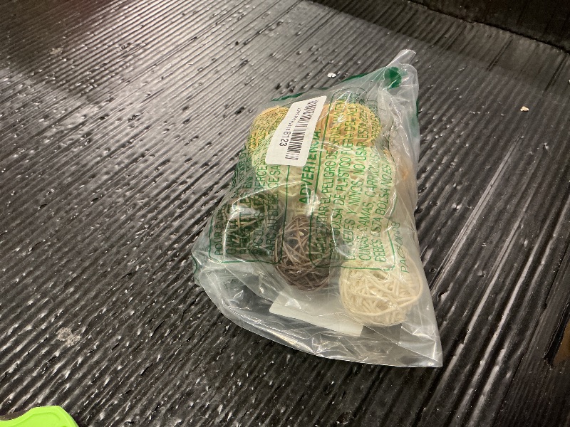 Photo 1 of 15 Pieces Wicker Rattan Decorative Balls Orbs Vase Fillers for Halloween Christmas Tree Craft, Pet Bird Chew Toy Party Wedding Table Ornaments Decorative House Crafts Hanging DIY Accessories (Sphere)