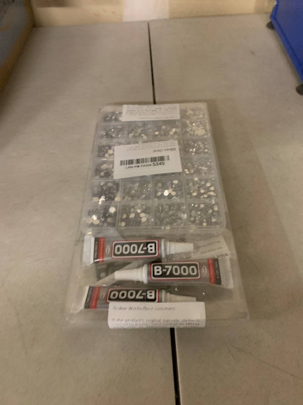 Photo 1 of 20100Pcs Silver Clear Resin Rhinestones 2,3,4,5,6mm Flatback for Bedazzling Crafting Crafts Clothing Clothes Fabric Shoes Nail Art, Flat Back Gems Diamonds Bedazzler Kit Bulk Jewels Crystals Gemstones