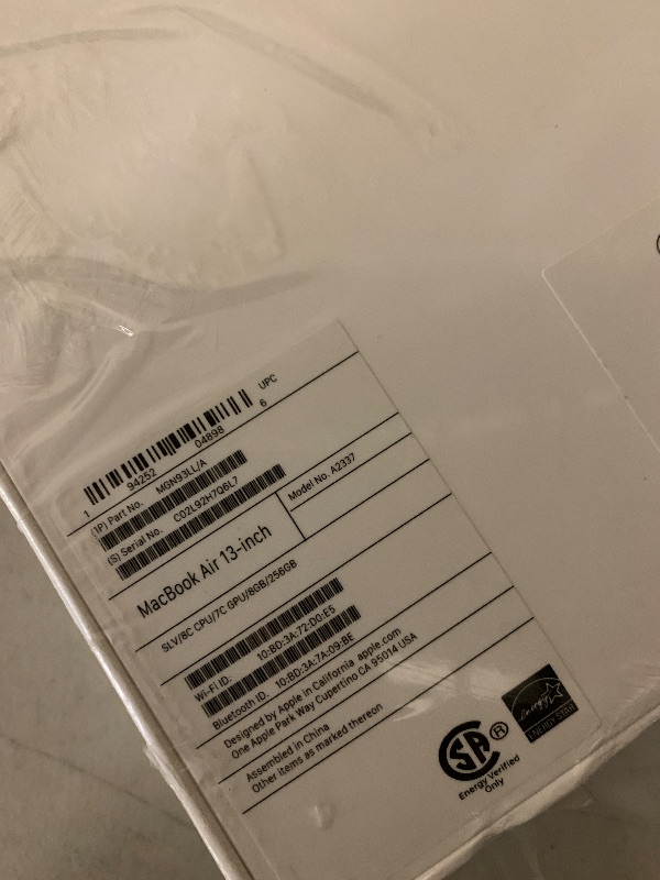 Photo 1 of 2020 Apple MacBook Air Laptop: Apple M1 Chip, 13” Retina Display, 8GB RAM, 256GB SSD Storage, Backlit Keyboard, FaceTime HD Camera, Touch ID. Works with iPhone/iPad; Silver