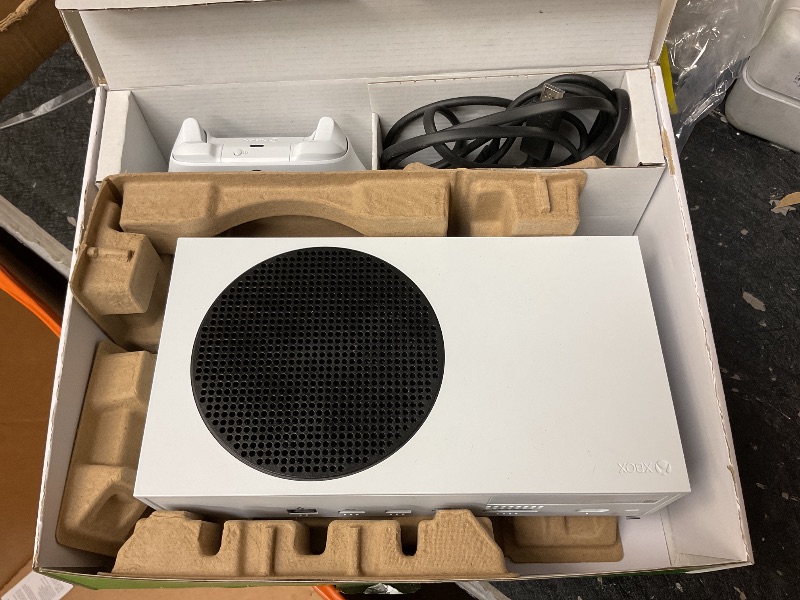 Photo 1 of Xbox Series S - All Digital Gaming Console - 512GB SSD - Includes Wireless Controller - 120FPS (Renewed Premium)