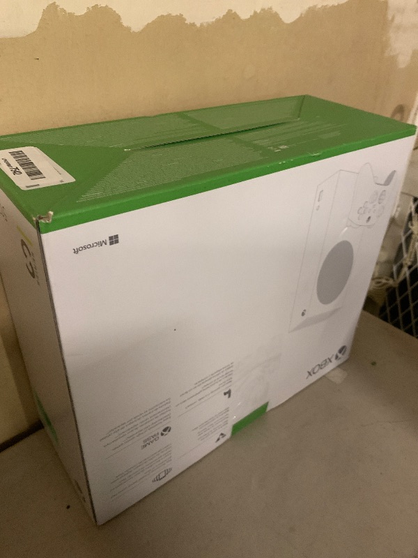 Photo 1 of Xbox Series S - All Digital Gaming Console - 512GB SSD - Includes Wireless Controller - 120FPS (Renewed Premium)