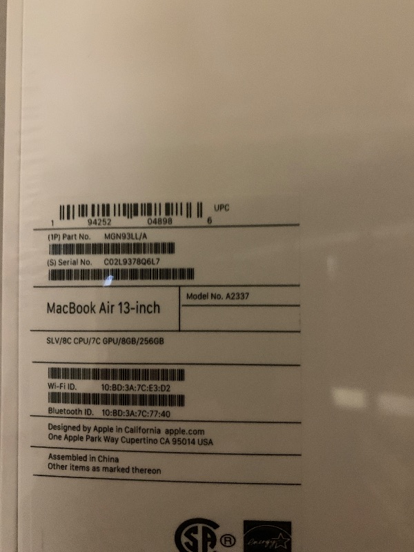 Photo 1 of 2020 Apple MacBook Air Laptop: Apple M1 Chip, 13” Retina Display, 8GB RAM, 256GB SSD Storage, Backlit Keyboard, FaceTime HD Camera, Touch ID. Works with iPhone/iPad; Silver