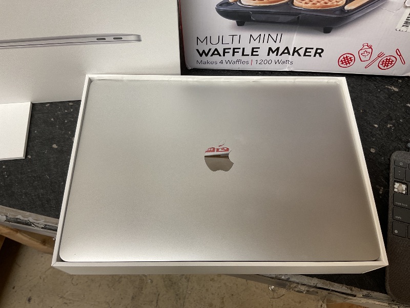 Photo 1 of 2020 Apple MacBook Air Laptop: Apple M1 Chip, 13” Retina Display, 8GB RAM, 256GB SSD Storage, Backlit Keyboard, FaceTime HD Camera, Touch ID. Works with iPhone/iPad; Silver