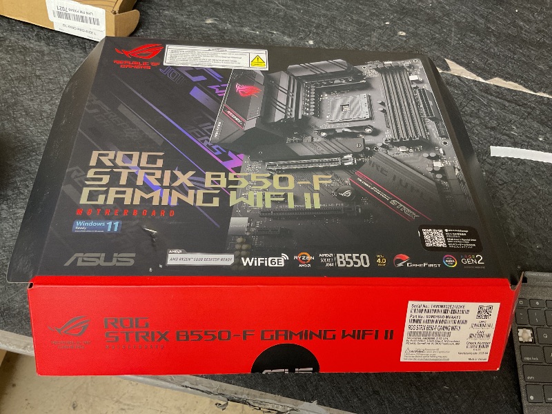 Photo 4 of ASUS ROG Strix Z890-E Gaming WiFi Intel® Z890 LGA 1851 ATX Motherboard, Advanced AI PC-Ready, 18+2+1+2 Stages, DDR5, WiFi 7, 7X M.2, Thunderbolt™ 4, USB Type-C®, AI Overclocking, Cooling & Networking