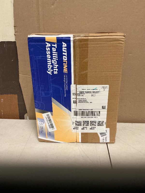 Photo 1 of AUTOONE - For 2011-2020 Dodge Journey Tail Light Assembly Factory Taillights Inner LED Brake Light Tail Lamp, Passenger Side(RH)