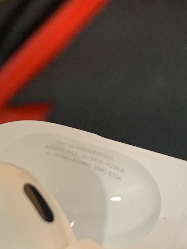 Photo 6 of Apple AirPods Pro (2nd Generation) with MagSafe Charging Case (USB-C) (Renewed Premium)