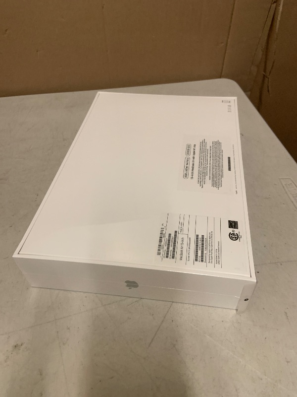 Photo 1 of 2020 Apple MacBook Air Laptop: Apple M1 Chip, 13” Retina Display, 8GB RAM, 256GB SSD Storage, Backlit Keyboard, FaceTime HD Camera, Touch ID. Works with iPhone/iPad; Silver