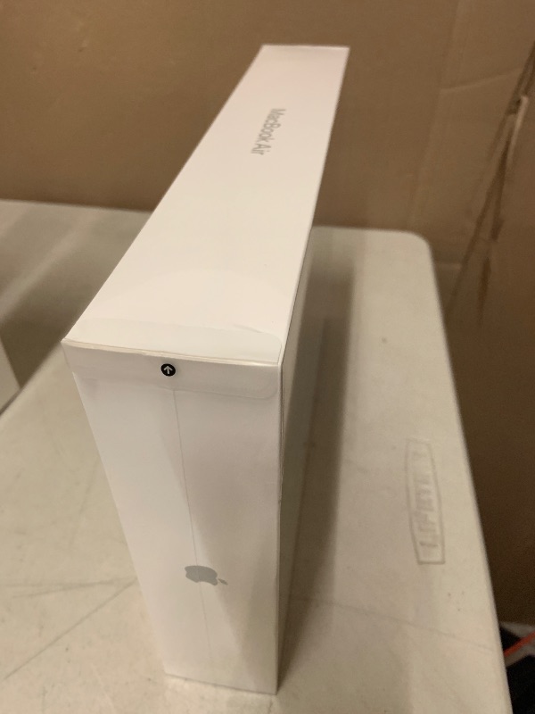 Photo 1 of 2020 Apple MacBook Air Laptop: Apple M1 Chip, 13” Retina Display, 8GB RAM, 256GB SSD Storage, Backlit Keyboard, FaceTime HD Camera, Touch ID. Works with iPhone/iPad; Silver