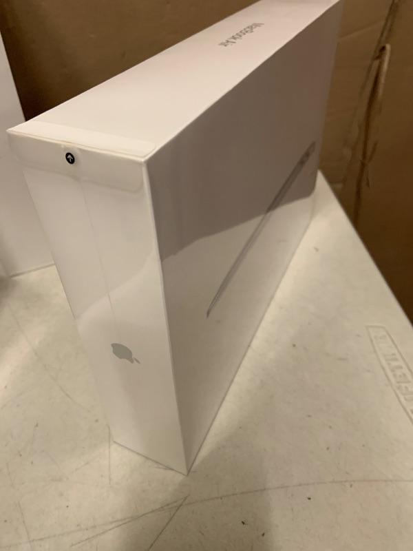 Photo 1 of 2020 Apple MacBook Air Laptop: Apple M1 Chip, 13” Retina Display, 8GB RAM, 256GB SSD Storage, Backlit Keyboard, FaceTime HD Camera, Touch ID. Works with iPhone/iPad; Silver