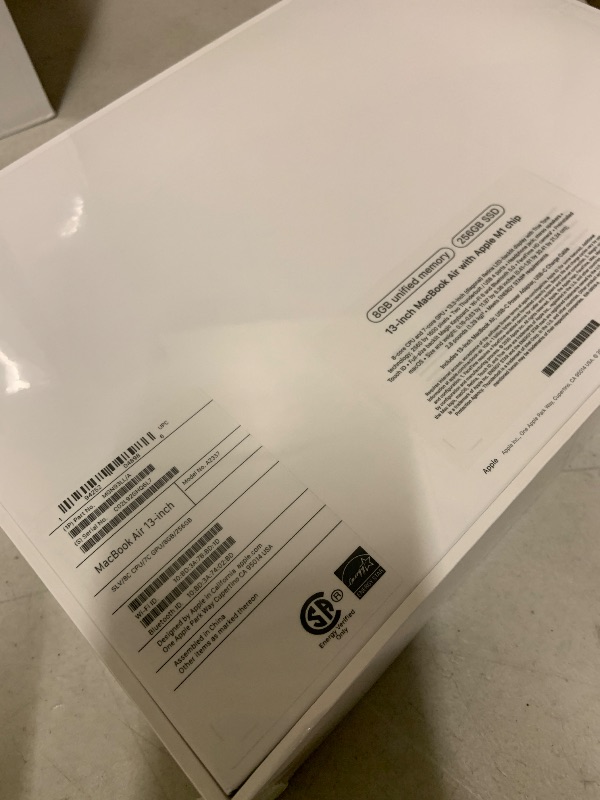 Photo 1 of 2020 Apple MacBook Air Laptop: Apple M1 Chip, 13” Retina Display, 8GB RAM, 256GB SSD Storage, Backlit Keyboard, FaceTime HD Camera, Touch ID. Works with iPhone/iPad; Silver
