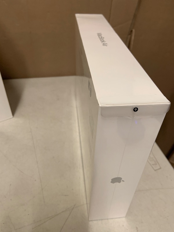 Photo 1 of 2020 Apple MacBook Air Laptop: Apple M1 Chip, 13” Retina Display, 8GB RAM, 256GB SSD Storage, Backlit Keyboard, FaceTime HD Camera, Touch ID. Works with iPhone/iPad; Silver