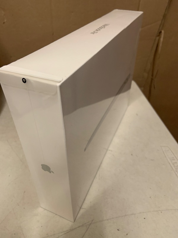 Photo 1 of 2020 Apple MacBook Air Laptop: Apple M1 Chip, 13” Retina Display, 8GB RAM, 256GB SSD Storage, Backlit Keyboard, FaceTime HD Camera, Touch ID. Works with iPhone/iPad; Silver