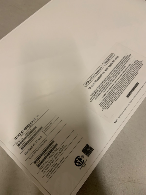 Photo 1 of 2020 Apple MacBook Air Laptop: Apple M1 Chip, 13” Retina Display, 8GB RAM, 256GB SSD Storage, Backlit Keyboard, FaceTime HD Camera, Touch ID. Works with iPhone/iPad; Silver