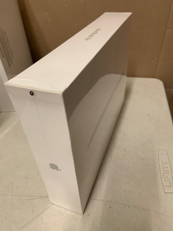 Photo 1 of 2020 Apple MacBook Air Laptop: Apple M1 Chip, 13” Retina Display, 8GB RAM, 256GB SSD Storage, Backlit Keyboard, FaceTime HD Camera, Touch ID. Works with iPhone/iPad; Silver