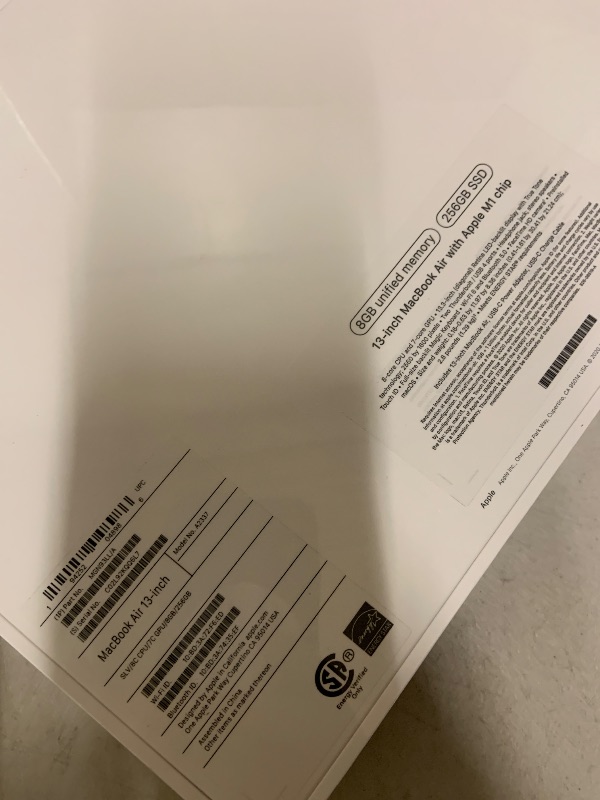 Photo 1 of 2020 Apple MacBook Air Laptop: Apple M1 Chip, 13” Retina Display, 8GB RAM, 256GB SSD Storage, Backlit Keyboard, FaceTime HD Camera, Touch ID. Works with iPhone/iPad; Silver