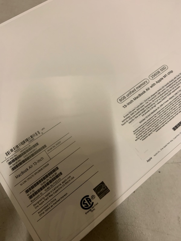 Photo 1 of 2020 Apple MacBook Air Laptop: Apple M1 Chip, 13” Retina Display, 8GB RAM, 256GB SSD Storage, Backlit Keyboard, FaceTime HD Camera, Touch ID. Works with iPhone/iPad; Silver