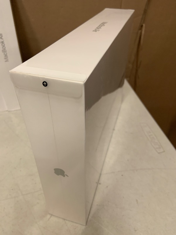 Photo 1 of 2020 Apple MacBook Air Laptop: Apple M1 Chip, 13” Retina Display, 8GB RAM, 256GB SSD Storage, Backlit Keyboard, FaceTime HD Camera, Touch ID. Works with iPhone/iPad; Silver