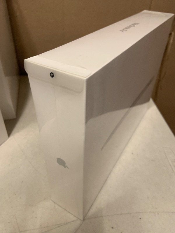 Photo 1 of 2020 Apple MacBook Air Laptop: Apple M1 Chip, 13” Retina Display, 8GB RAM, 256GB SSD Storage, Backlit Keyboard, FaceTime HD Camera, Touch ID. Works with iPhone/iPad; Silver