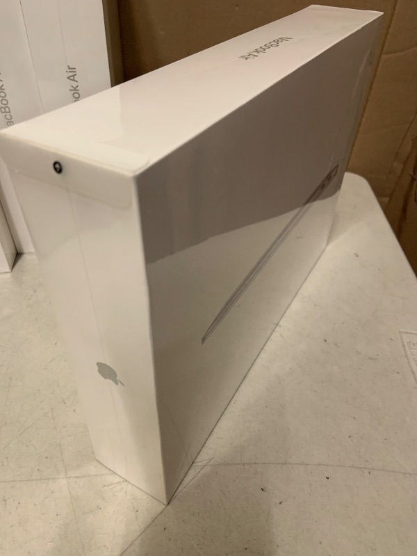 Photo 1 of 2020 Apple MacBook Air Laptop: Apple M1 Chip, 13” Retina Display, 8GB RAM, 256GB SSD Storage, Backlit Keyboard, FaceTime HD Camera, Touch ID. Works with iPhone/iPad; Silver