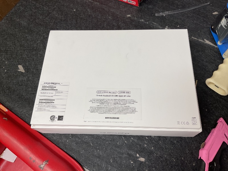 Photo 1 of 2020 Apple MacBook Air Laptop: Apple M1 Chip, 13” Retina Display, 8GB RAM, 256GB SSD Storage, Backlit Keyboard, FaceTime HD Camera, Touch ID. Works with iPhone/iPad; Silver