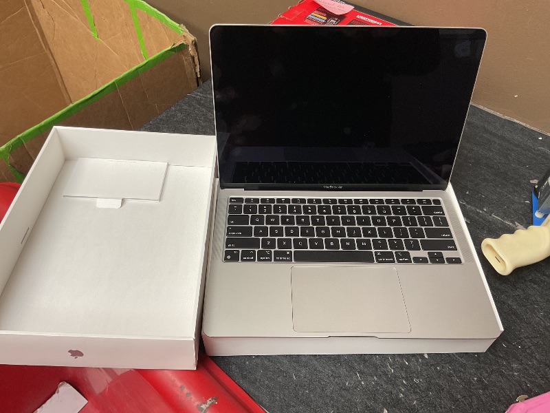 Photo 1 of 2020 Apple MacBook Air Laptop: Apple M1 Chip, 13” Retina Display, 8GB RAM, 256GB SSD Storage, Backlit Keyboard, FaceTime HD Camera, Touch ID. Works with iPhone/iPad; Silver