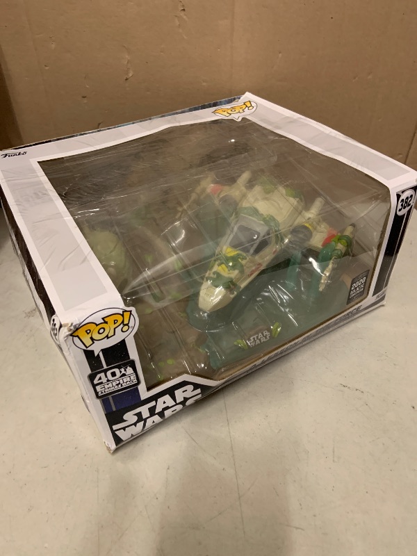 Photo 1 of Funko Pop! Deluxe: Yoda Lifting X-Wing, Galactic Convention Exclusive