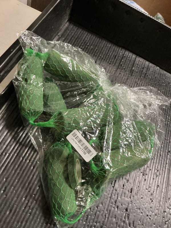 Photo 1 of 14 Pcs Floral Foam Garland 9.2ft Flower Sponge Blocks Kit, Absorption Flower Holder Arch Door Tabletop Flower Arrangement Material Floral Craft Wet Foam Blocks for Home Wedding Holiday Decoration