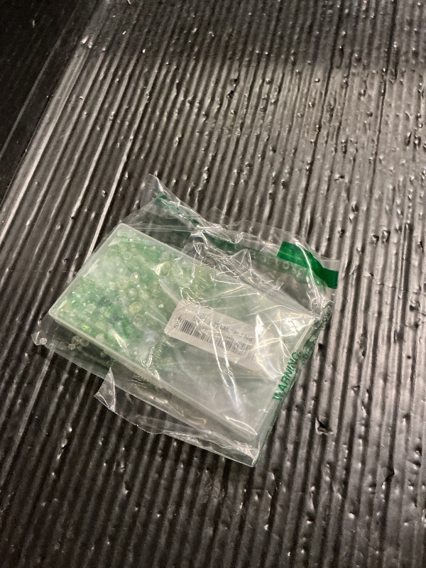 Photo 1 of 1000Pcs Glass Beads for Jewelry Making Crystal Beads for Bracelet Craft Necklace Earring Making Assorted Color 5 Style/Crackle Round/Briolette Faceted/Bicone/Cube/Four-Leaf Clover / 4 Size