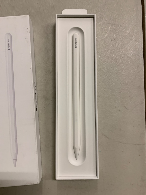 Photo 1 of *****NONFUNCTIONAL, FOR PARTS ONLY******
Apple Pencil Pro: Latest Model - Device Compatibility Check Required - Pixel-Perfect Precision, Tilt and Pressure Sensitivity, Perfect for Note-Taking, Drawing, and Art. Charges and Pairs Magnetically