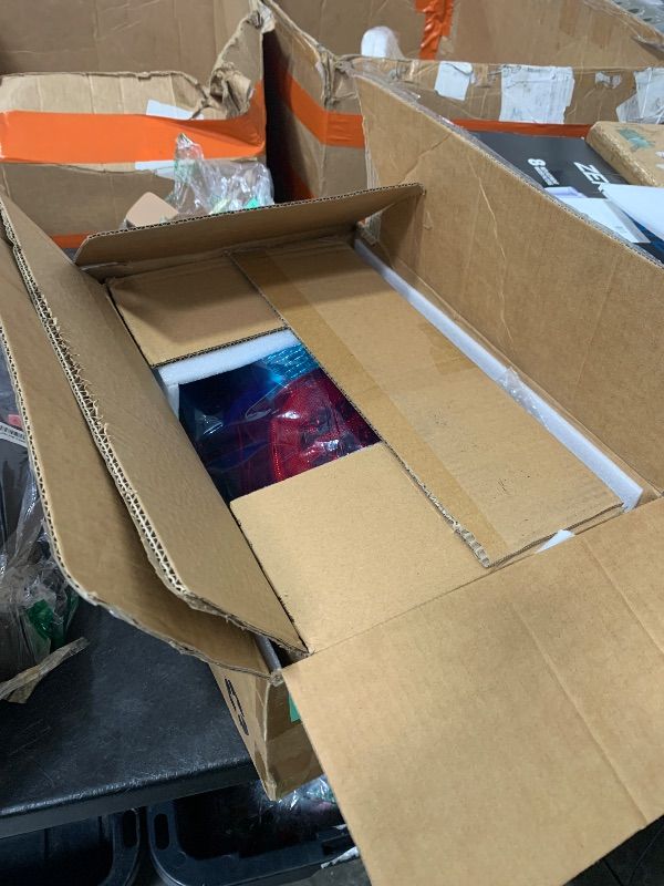 Photo 1 of Tresound LED Taillight Tail Lights + 3rd Brake Cargo Lamp for Chevy Silverado 1500 2500 99-02, 1500 HD 2500 HD 01-02, for GMC Sierra 1500 2500 99-03, for Sierra 1500 2500 HD 01-03, 19169017 19169018