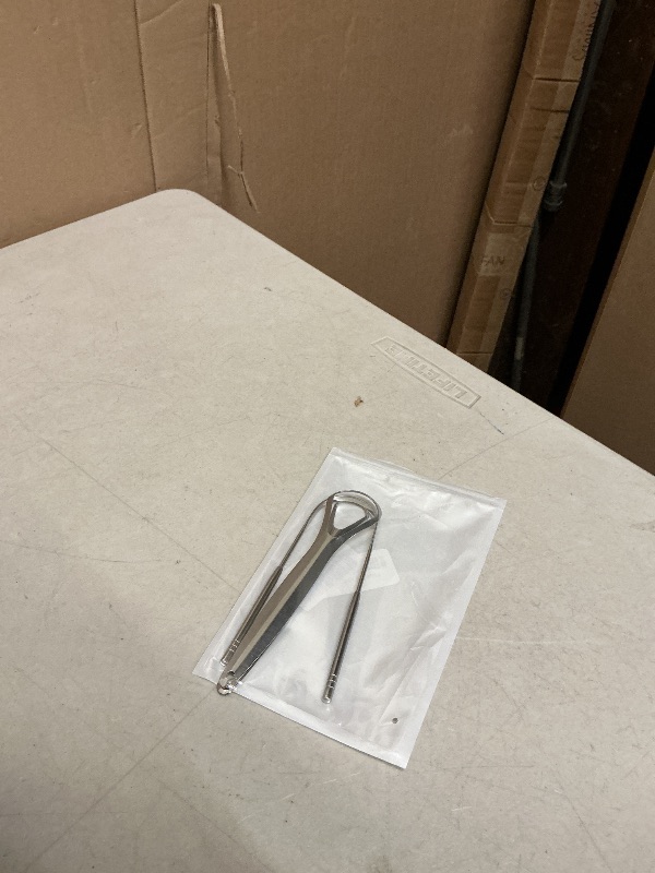 Photo 1 of 3 PCS Metal Tongue Scraper, Tongue Scrapers for Adults, Stainless Steel Tounge Scrappers, Tounge Scraper, Portable Tongue Scrappers YLYL