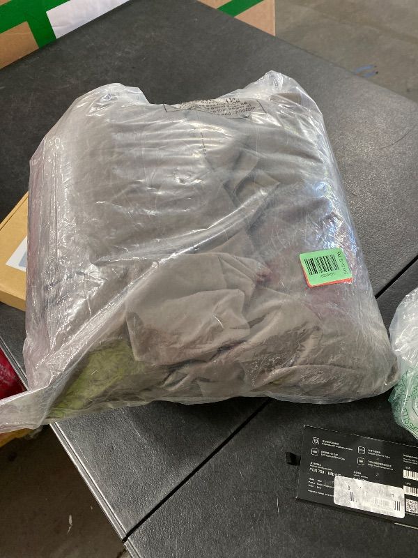 Photo 1 of DARK GREY SHEET SET - SIZE UNKNOWN