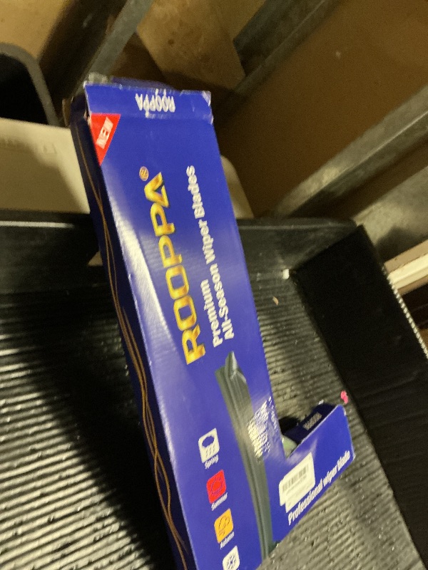 Photo 1 of 22" 22" Front Windshield Wiper blades Replacement for Chevy Chevrolet Silverado 1500 1999-2006 2019-2024,Tahoe 2000-2006 2015-2021,Premium All-Season Replacement Automotive Windshield Wipers